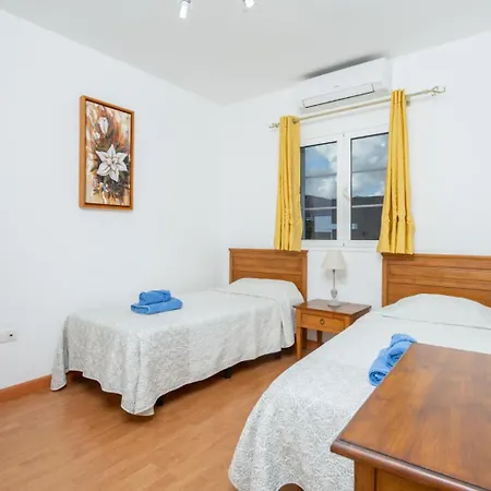 Villa Adella Tias